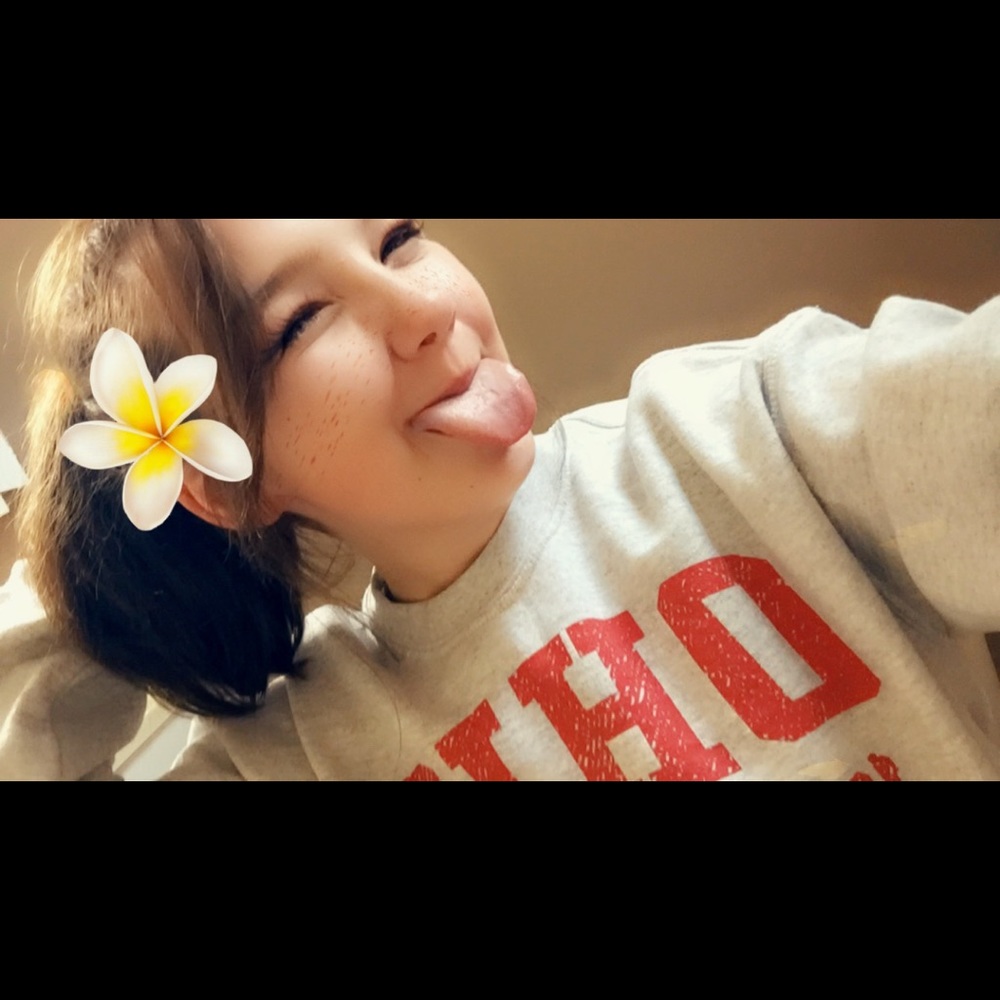 Meet your Posher, Emily